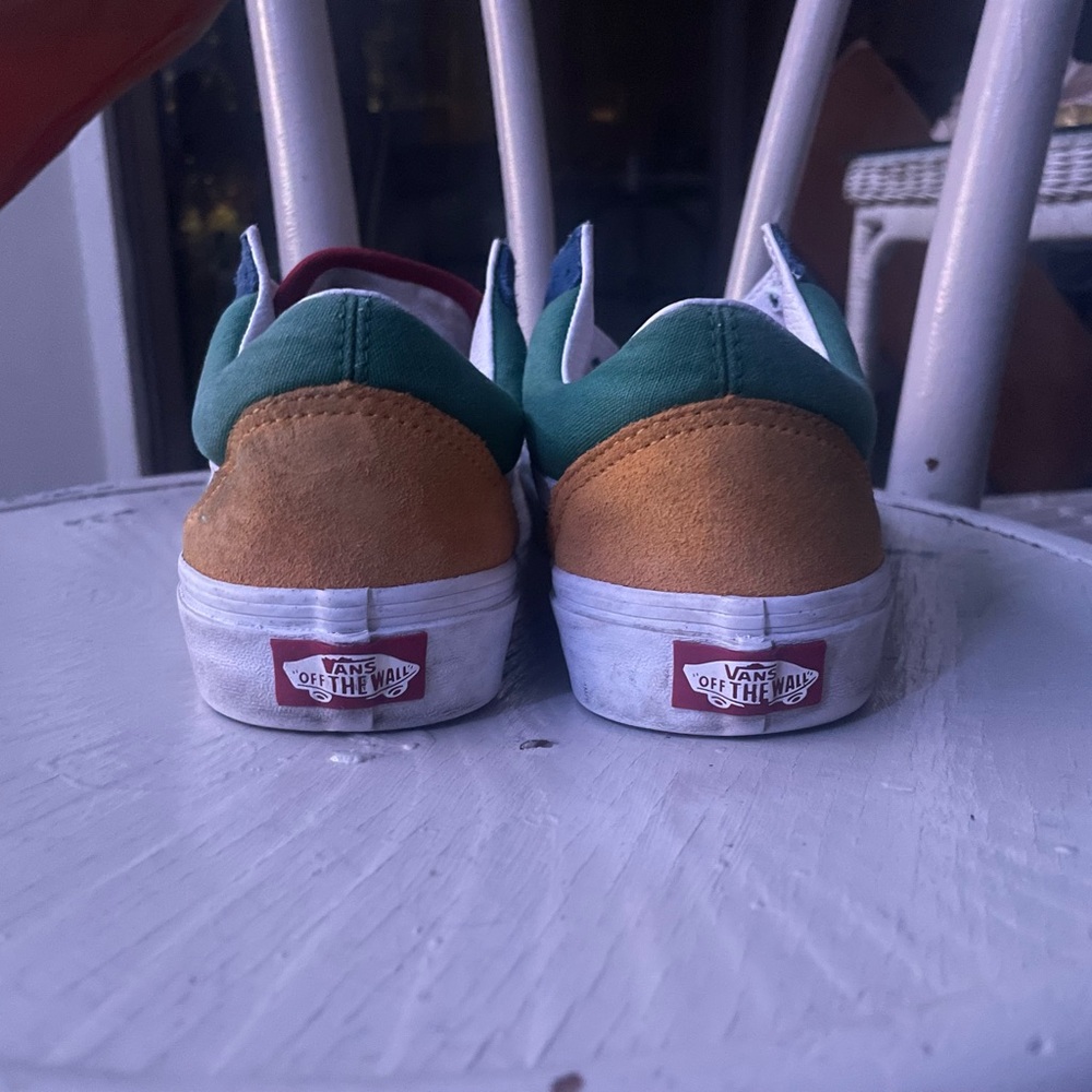 Vans - Picture 5 of 5